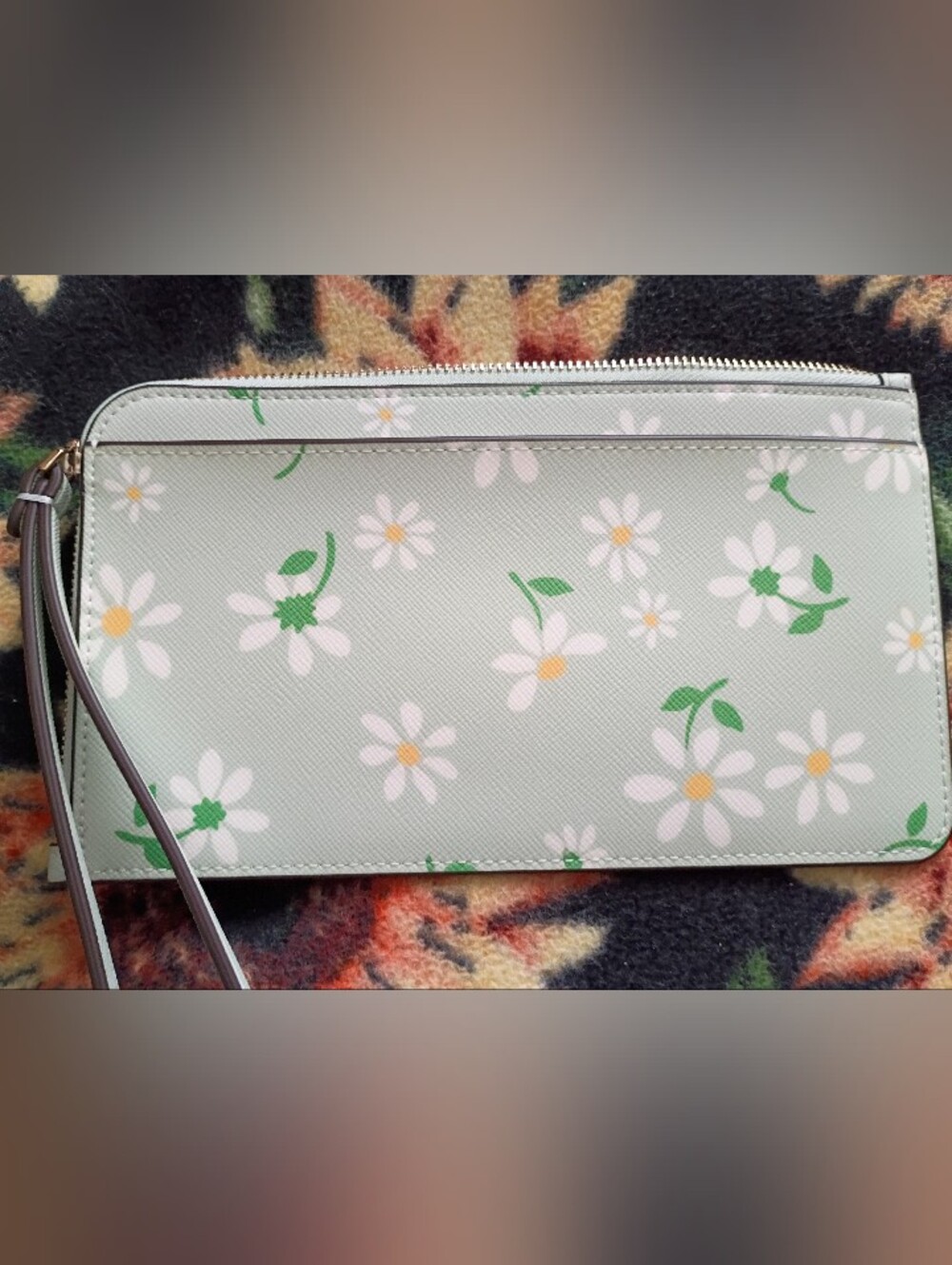 Kate Spade Lucy Day Tripper Daisy Medium L-Zip - Picture 2 of 8